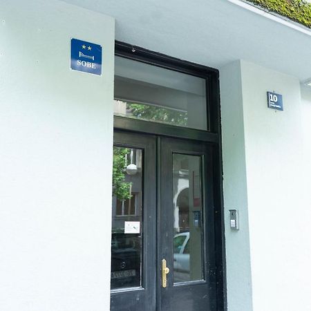 Apartamento Happy Zagreb Exterior foto